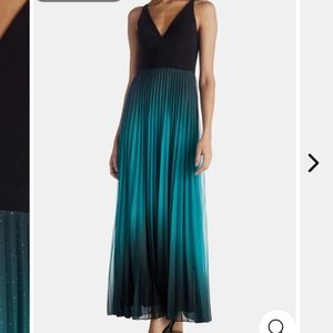 Betsey and Adam Size 16 Black and Green Ombre Pleated Dress Prom